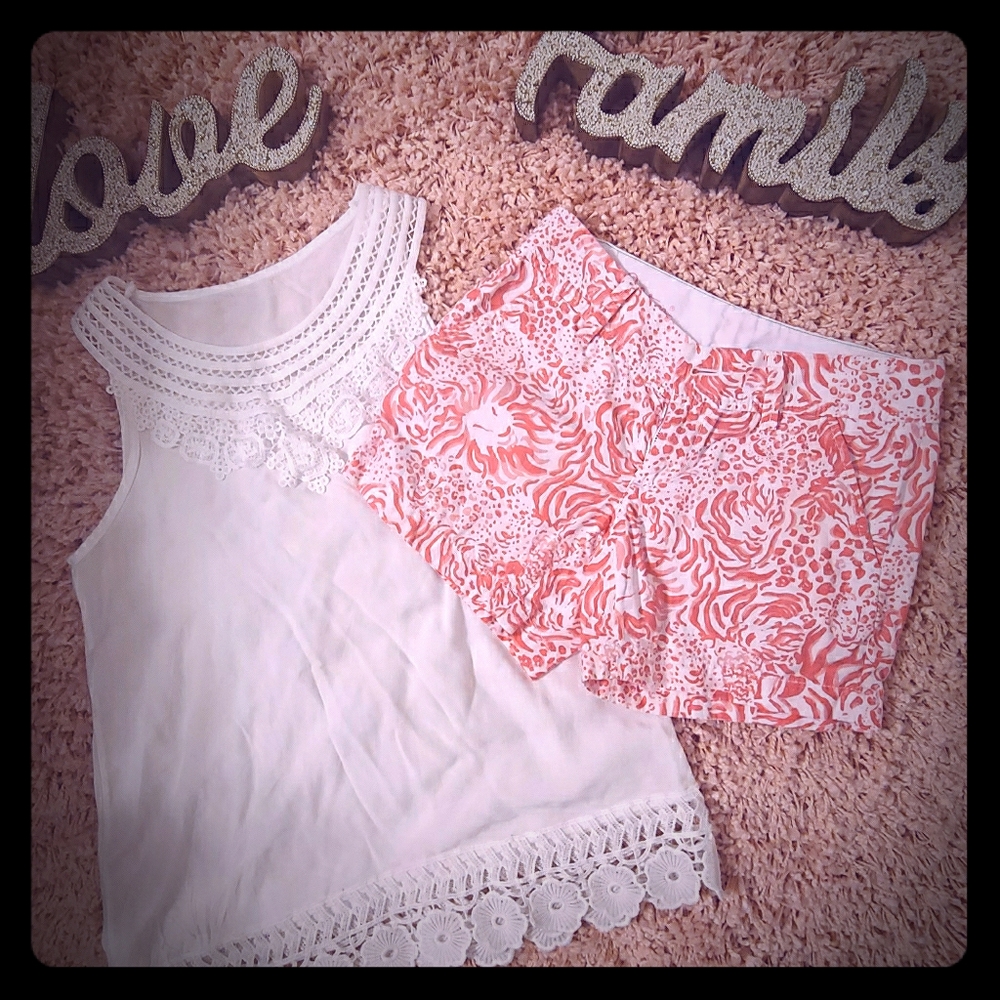 Simple but pretty Small tank top.